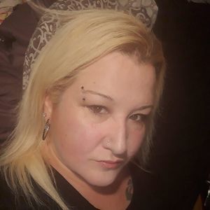 Meet your Posher, Renee